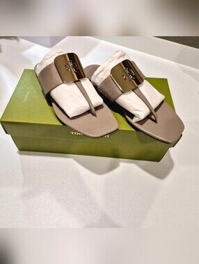 NEW Tory Burch Neutral Leather Thong Sandals with Gold Metal Logo Georgia Size 6
